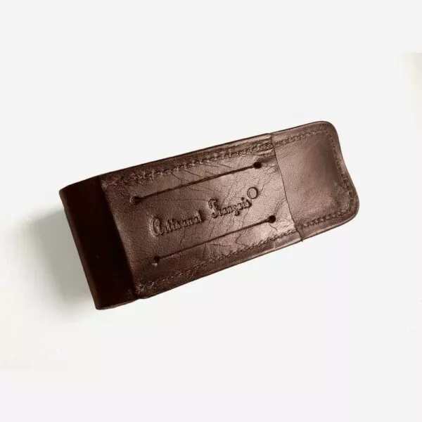 Etui en cuir marron pour protéger votre couteau Alpin, Yssingeaux, Armor ou Lou Cotech port horizontal vertical