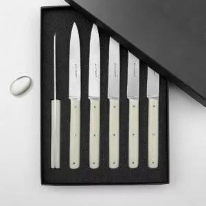 6 couteaux de table couleur sable écru Richelieu fabriqués à Thiers