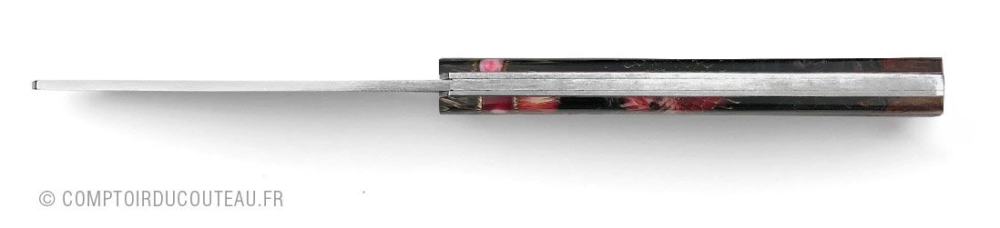 couteau pliant artisanal 20/20 serie limite cep de vigne et chardon piece unique noir et rose