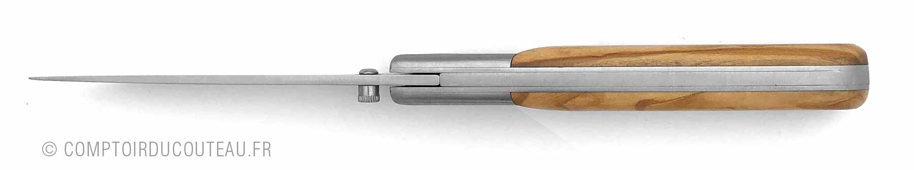 le couteau de chasse manche en bois d'olivier par claude dozorme vue profil