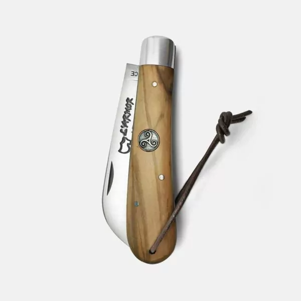 Couteau Armor manche bois olivier blason triskell