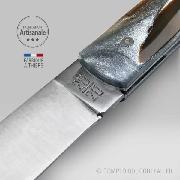 couteau le 20/20 manche éclats mammouth stabilisé résine bleue le fidèle détail