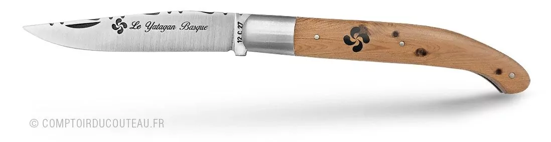 véritable yatagan basque en bois de genévrier
