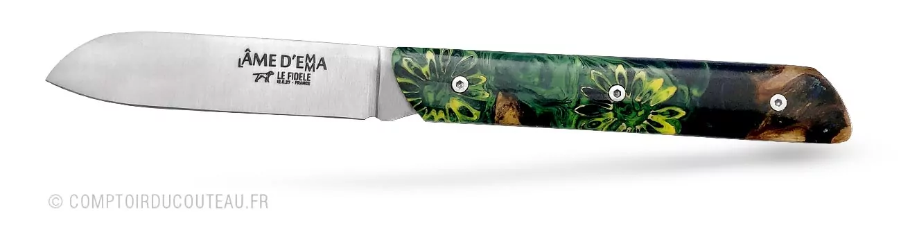 couteau piece unique l'âme d'Emma cep de vigne résine verte
