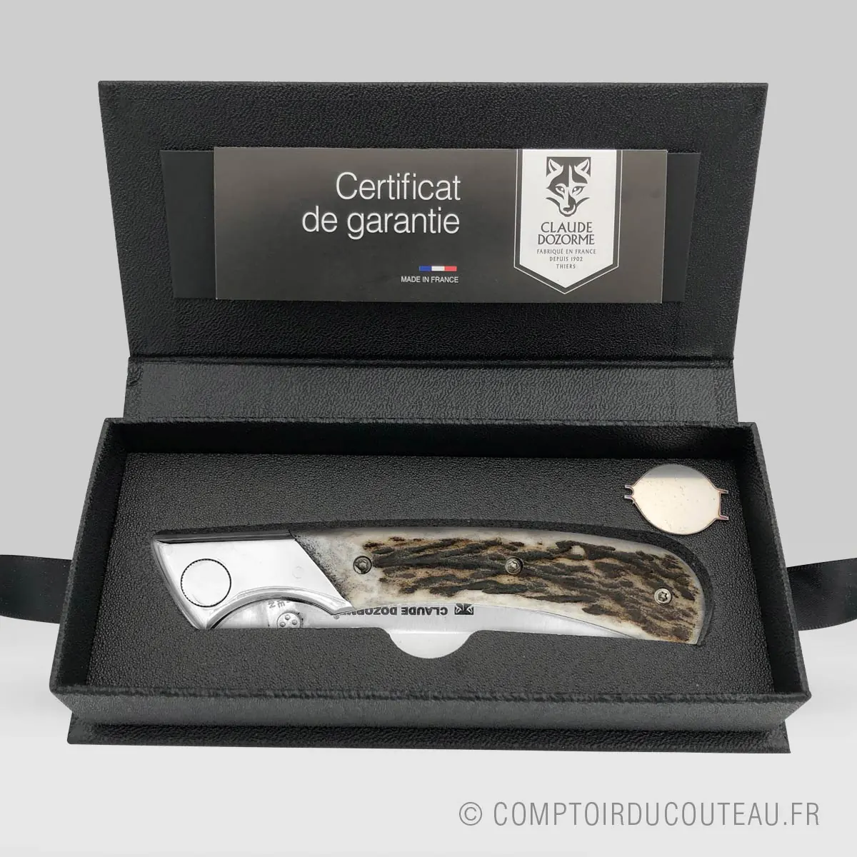 le couteau de chasse manche en bois de cerf par claude dozorme livré dans un coffret