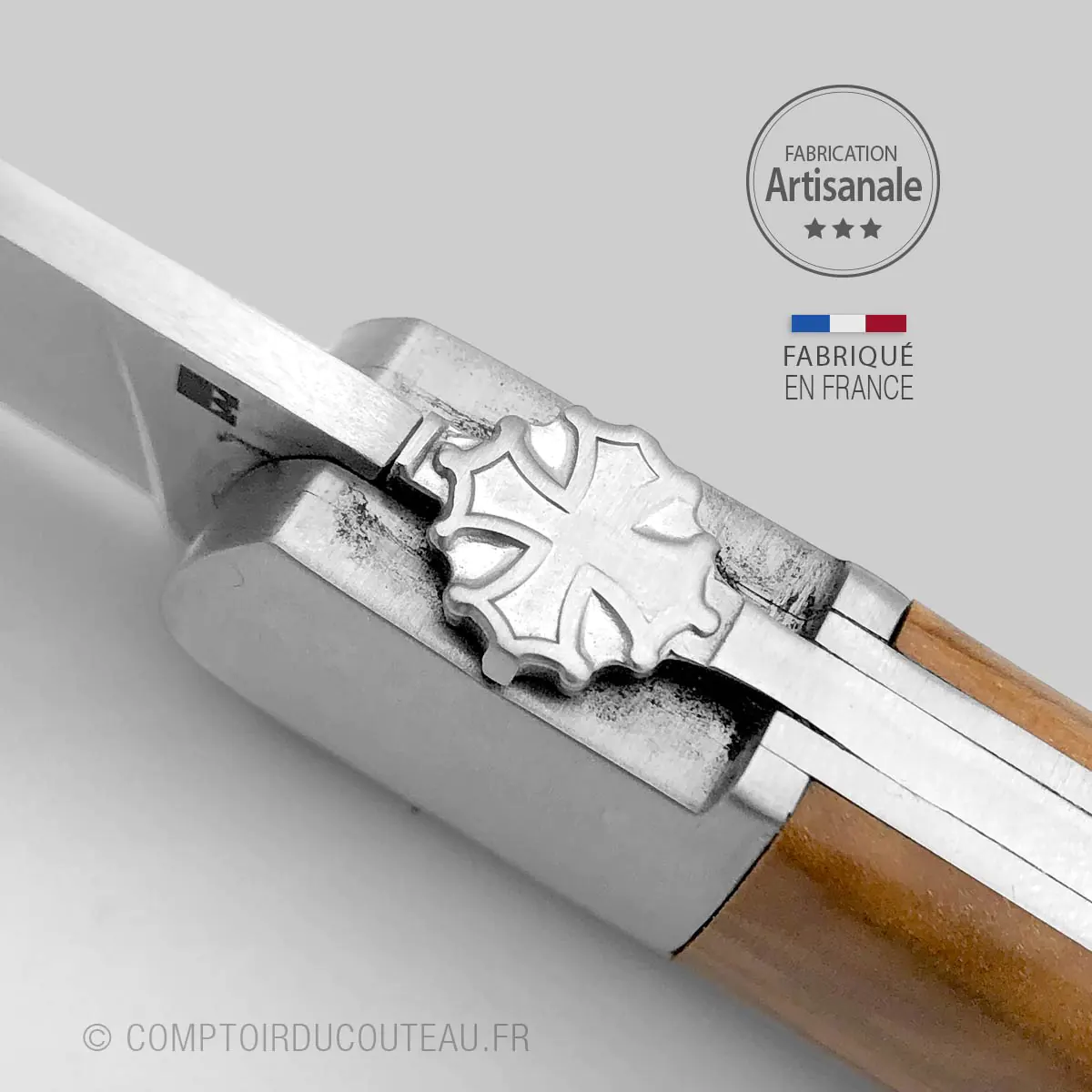 couteau occitan manche olivier ressort guilloché croix occitane forgée - détail