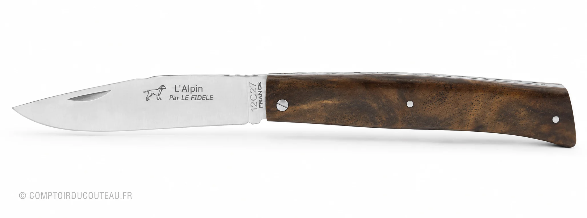 Couteau Le Fidèle L’Alpin 55474 ouvert de profil, manche en noyer de 10 cm et lame inox 12C27 gravée